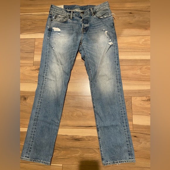 ABERCROMBIE AND FITCH JEANS - Picture 1 of 3